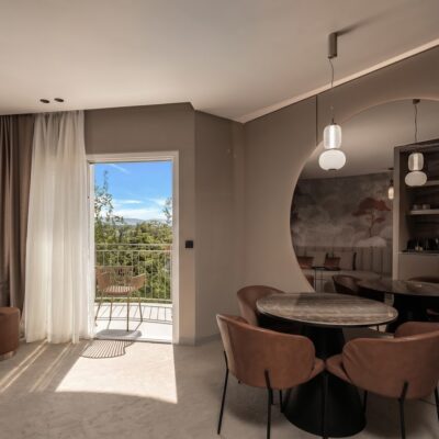 Suite s balkonom